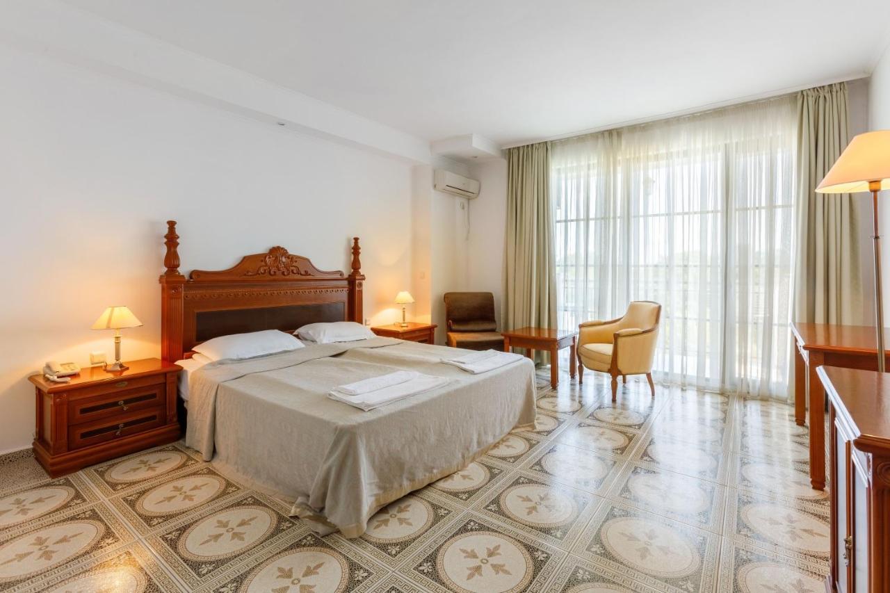 Vita Rama Holistic Hotel And Retreats - Vegan Full Board Obzor Dış mekan fotoğraf
